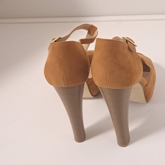 Corrina Tan Suede Platform Wooden Heel Size Misses 9 - Picture 9 of 10